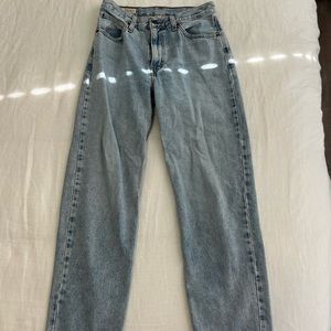 Levi’s Lightwash Straight Leg Jeans